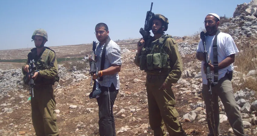 IDF soldiers and Israeli settlers, 7 August 2009